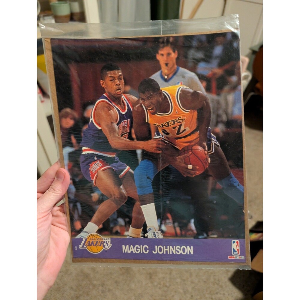 MAGIC JOHNSON 1990 NBA HOOPS ACTION PHOTOS 8" x 10" NEW FACTORY SEALED